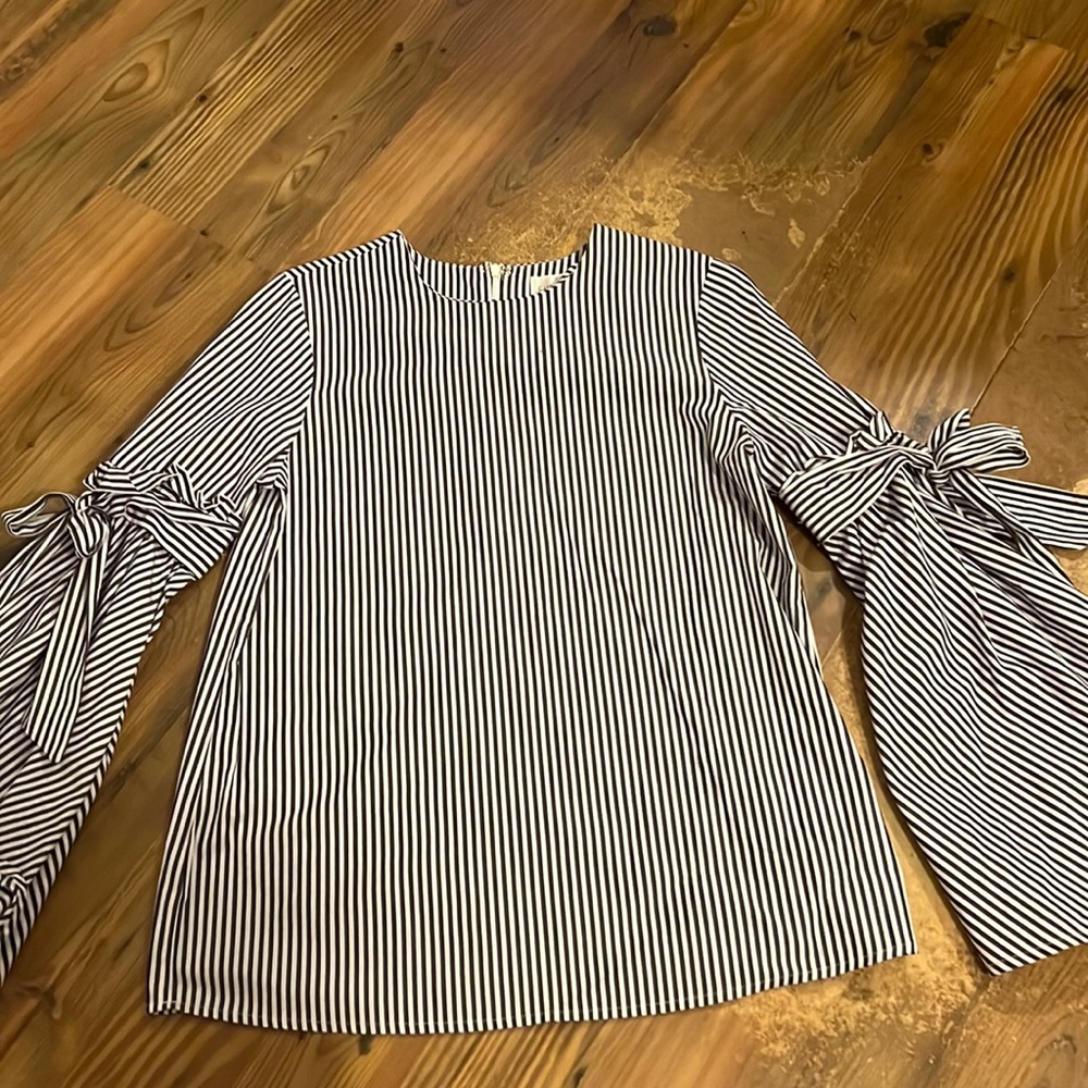 Cupio blue/white striped blouse size s
